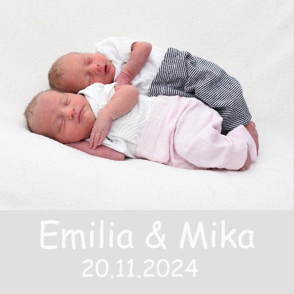 Zwillinge Emilia und Mika